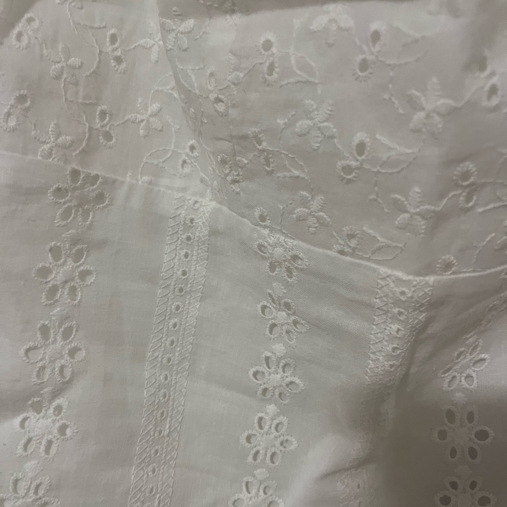 White floral top from princess Polly - Picture 4 of 4